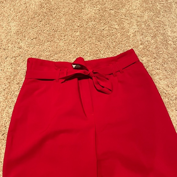 Cleo Every Body Red Cropped Pants with Tie Belt - Picture 5 of 6